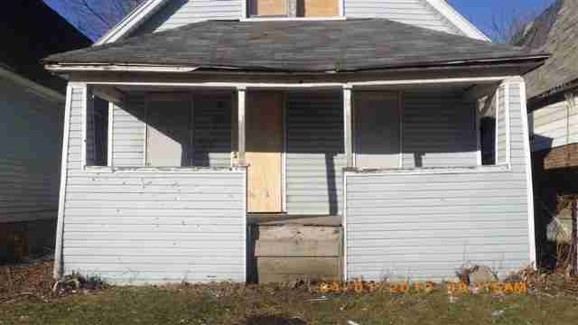 6109 Florida front exterior.jpeg